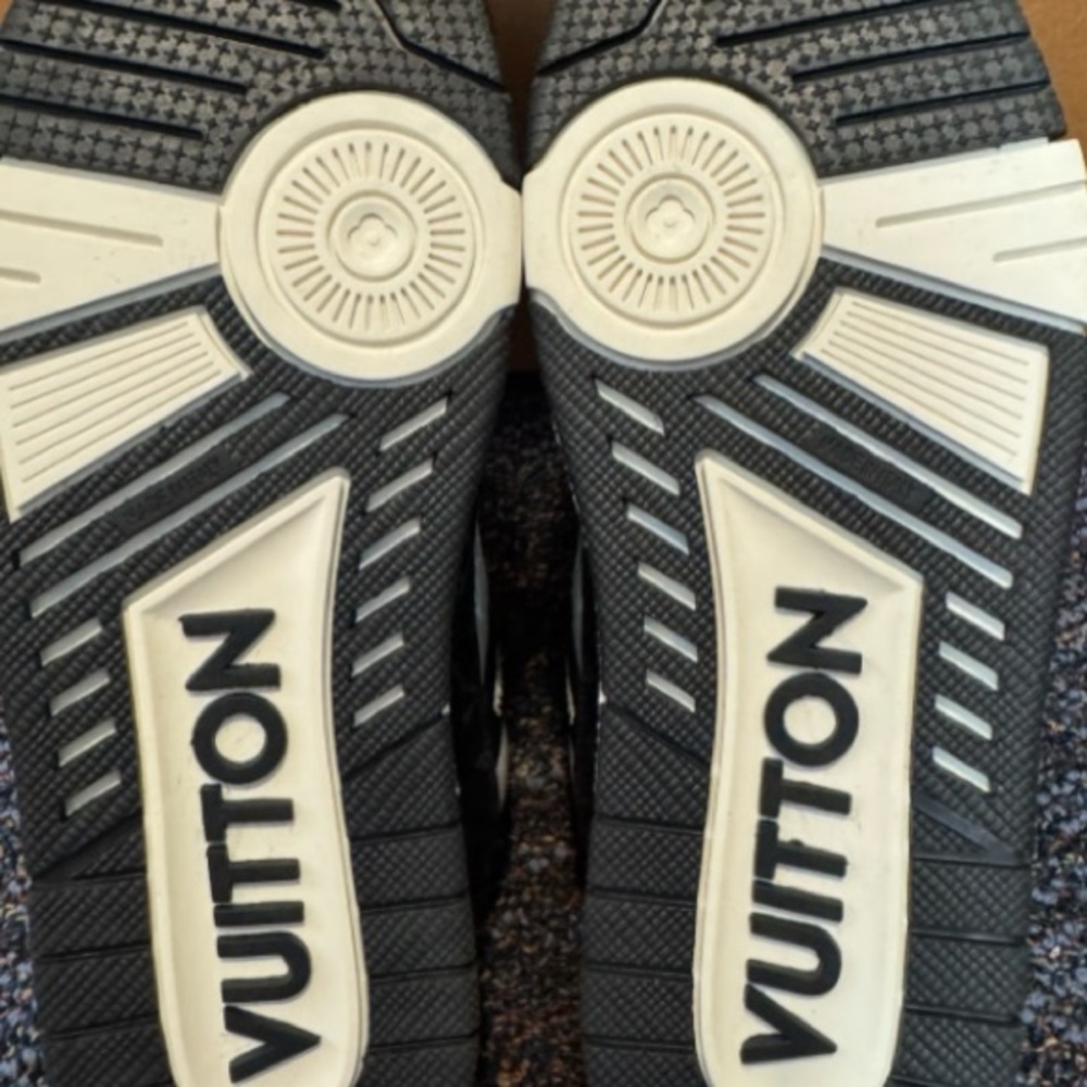 Louis Vuitton Trainer - Picture 3 of 4